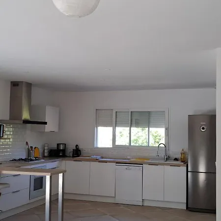 Jolie Dans Un Endroit Paisible, A 3 Mn De La Et De La Montagne Villa Ventiseri