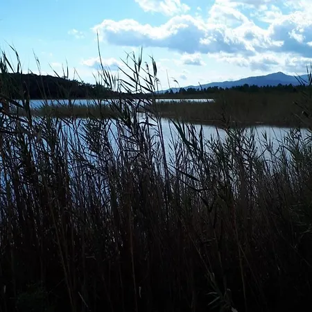 Jolie Dans Un Endroit Paisible, A 3 Mn De La Et De La Montagne Villa