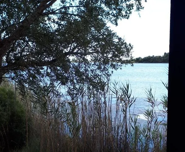 Jolie Dans Un Endroit Paisible, à 3 Mn De La Et De La Montagne Villa *